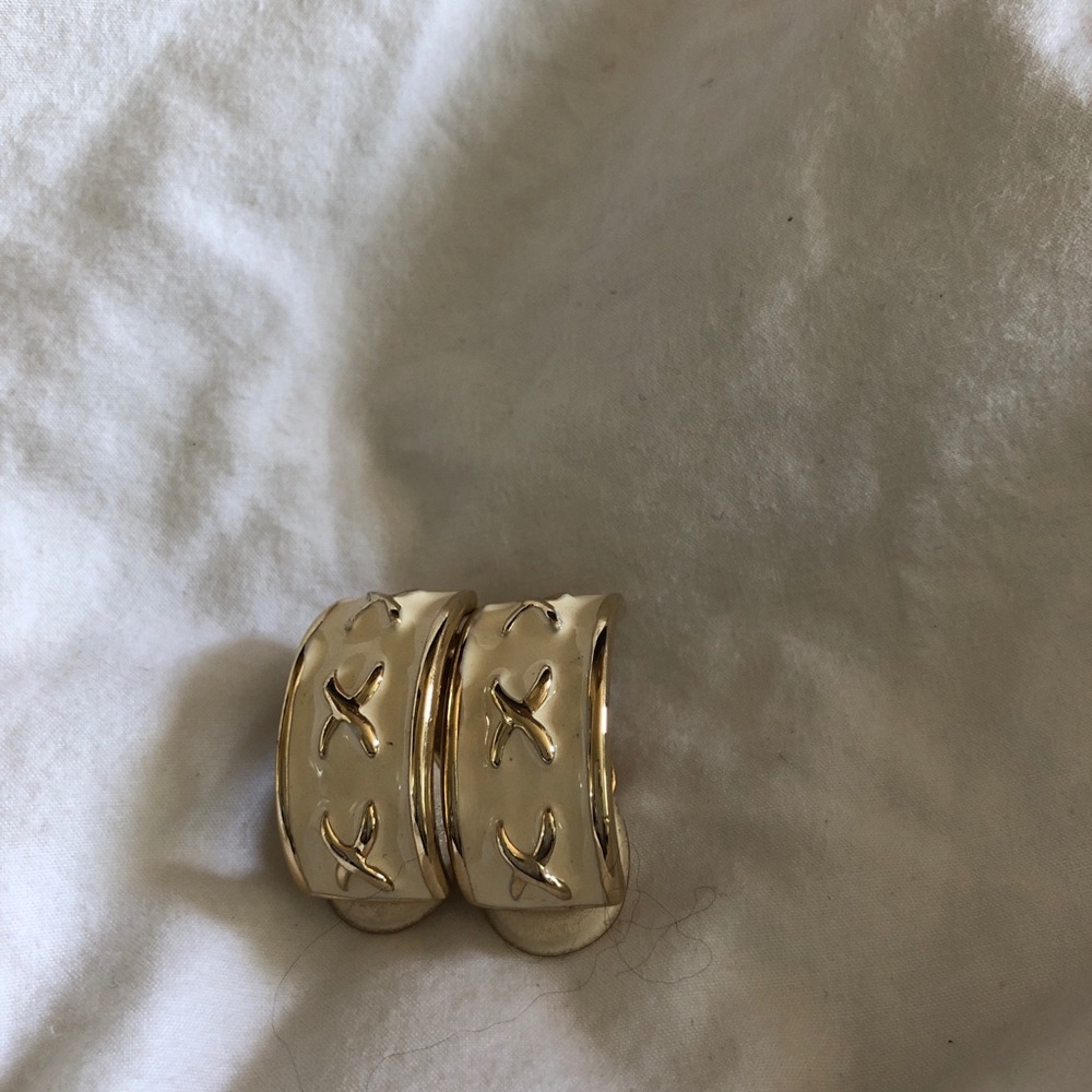 Vintage Landau Cream Enamel & gold Clip Earrings